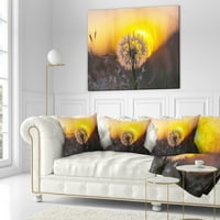 DesignArt Зачудувачки поглед на глуварче на зајдисонце - Перница за цветно фрлање - 16х16