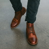 Tuck & von оригинална кожа текстурирана чизми за облекување на капачиња од пети